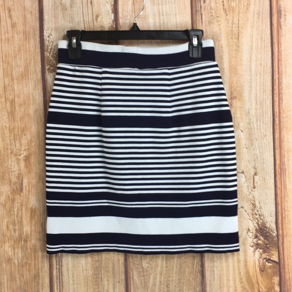 💸Summer & Sage | Striped Skirt Size Small - Picture 3 of 7